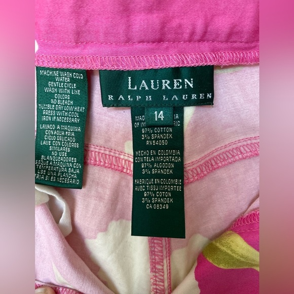 Ralph Lauren Vibrant Pink Floral Capris with Tropical Print - Picture 6 of 6